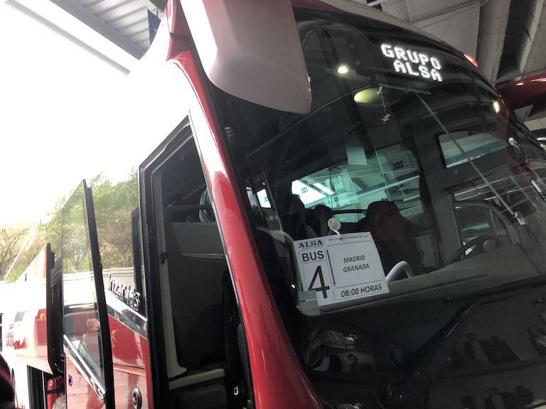 グラナダ行きバス
