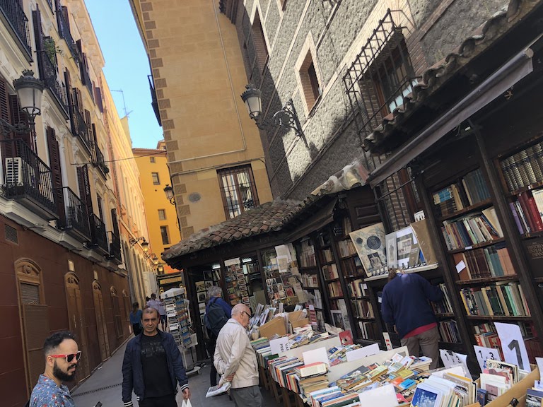 古本市＠マドリード