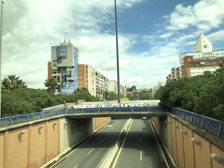 セビーリャ-ファロ間のバス