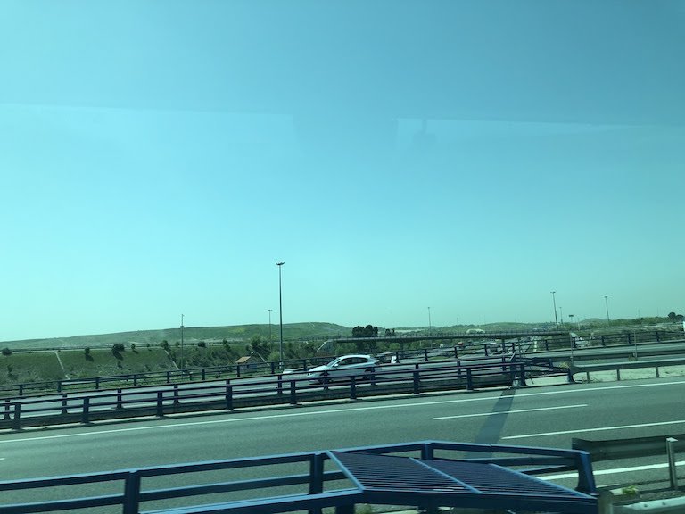 バレンシアーマドリード間のバスからの風景