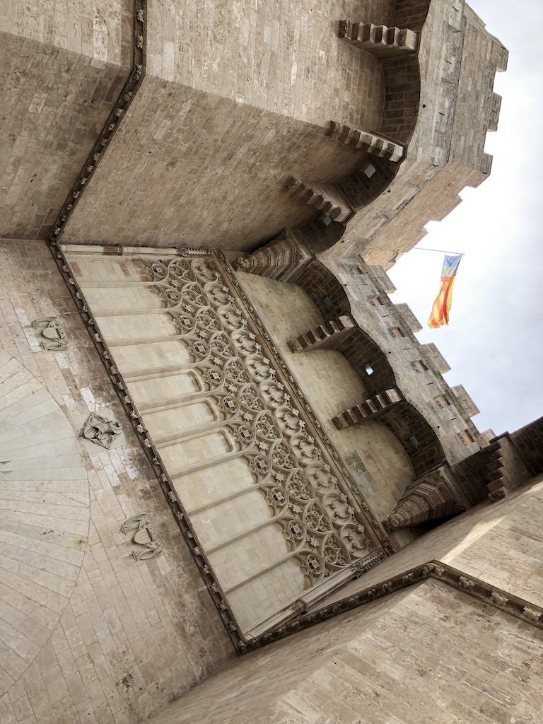 セラーノスの塔