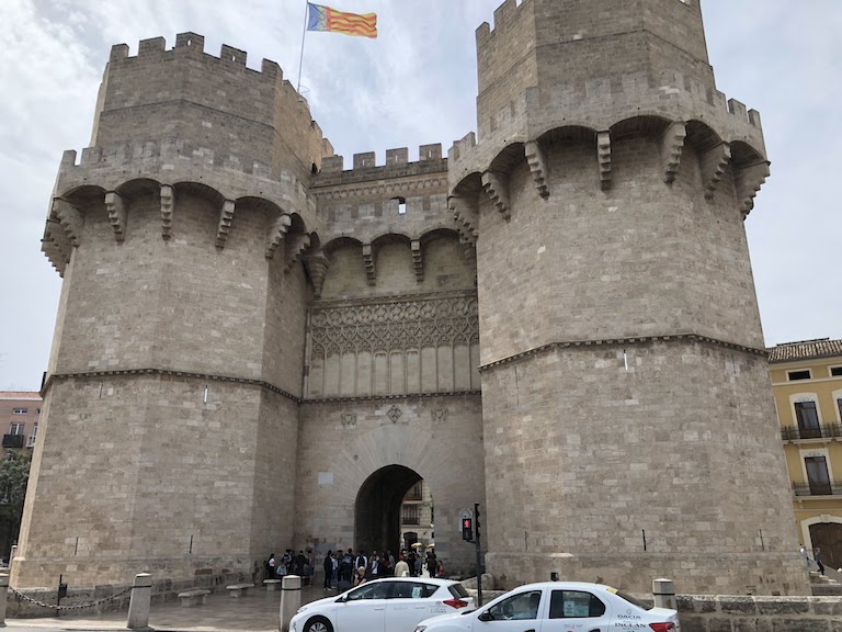 セラーノスの塔