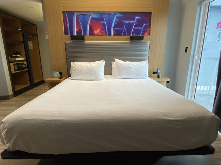 アロフトマイアミ ベッド