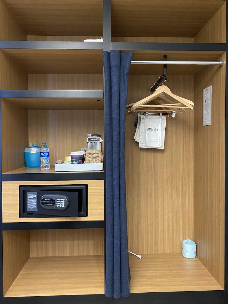 アロフトマイアミ クローゼット