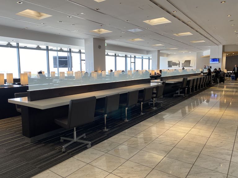 成田空港ANAラウンジ