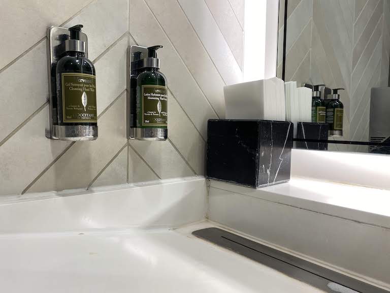 IAHセンチュリオンラウンジ バスルーム