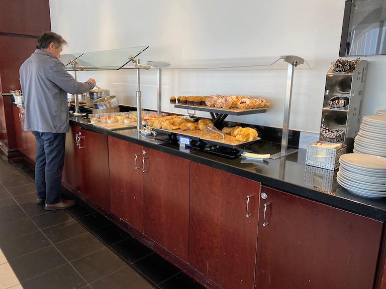 ヒューストン国際空港 ユナイテッドクラブ 軽食