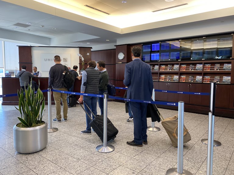 ヒューストン国際空港 ユナイテッドクラブ 入り口