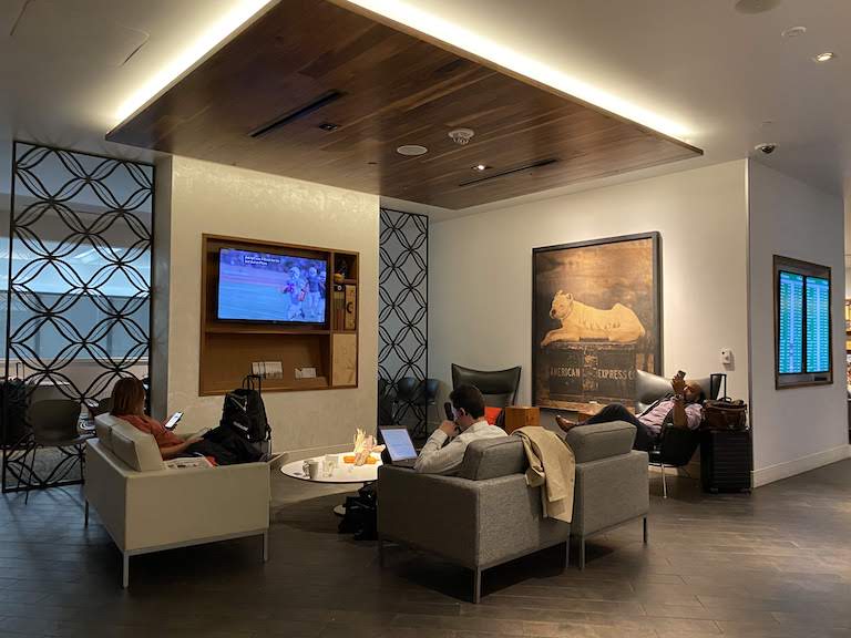 SFOアメックスセンチュリオンラウンジ