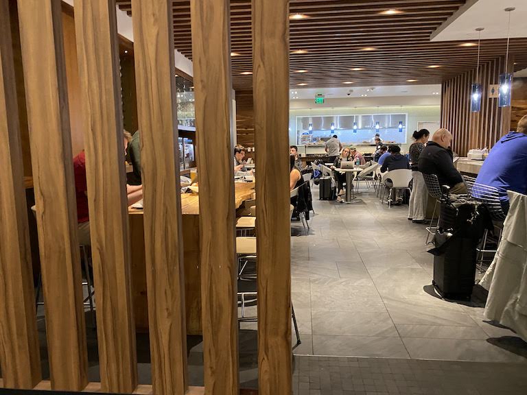 SFOアメックスセンチュリオンラウンジ