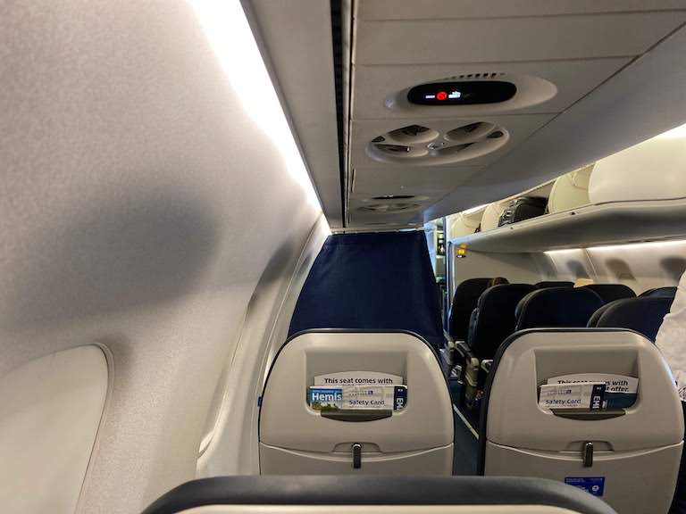 ユナイテッド航空機内