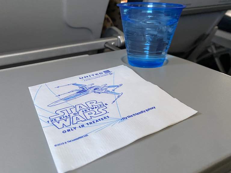 ユナイテッド航空機内サービス