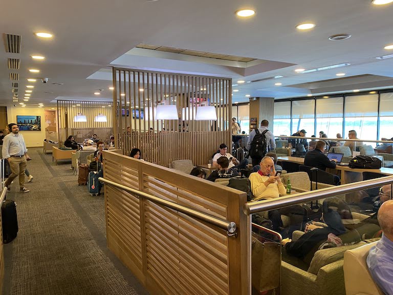 コパクラブラウンジ