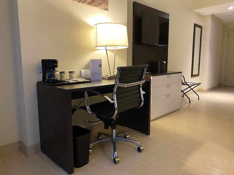 ホリディインパナマ デスク