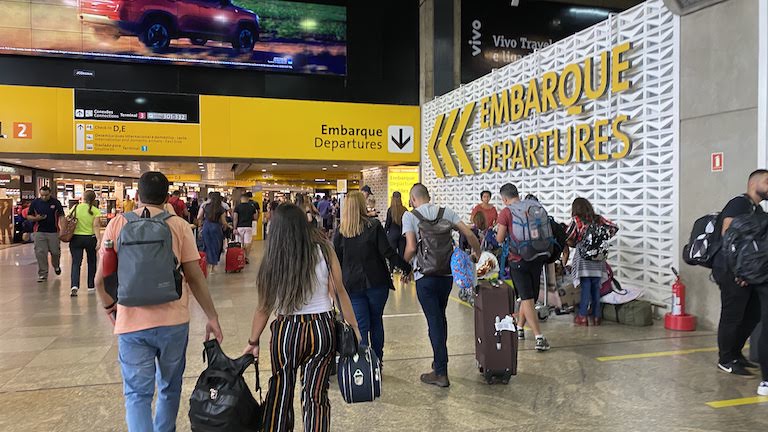 グアルーリョス国際空港