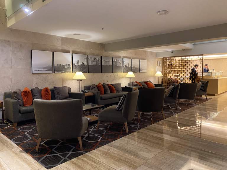 FourPoints Limaロビー