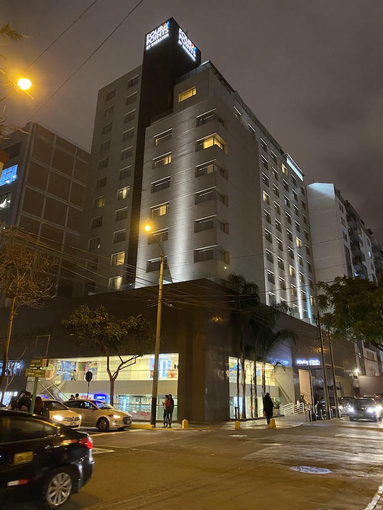 FourPoints Lima外観