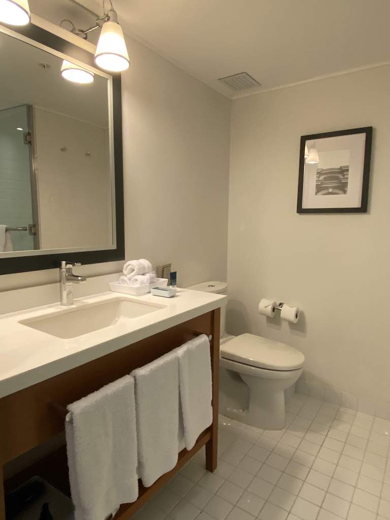 FourPoints Limaバスルーム