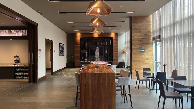 Hampton Inn Leon レストラン