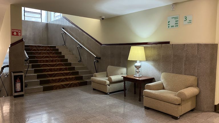 Holiday-Inn-Guadalajara 階段