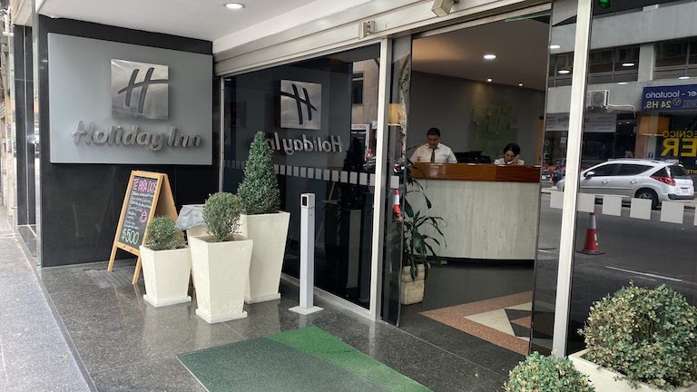 Holiday Inn モンテビデオ 入り口
