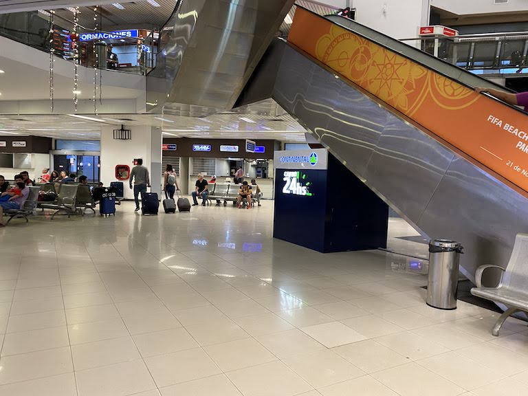 シルビオ・ペッティロッシ国際空港