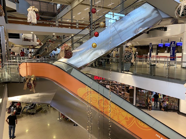 シルビオ・ペッティロッシ国際空港