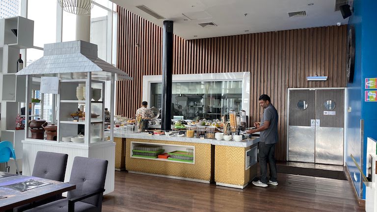 オールシーズンズ 朝食