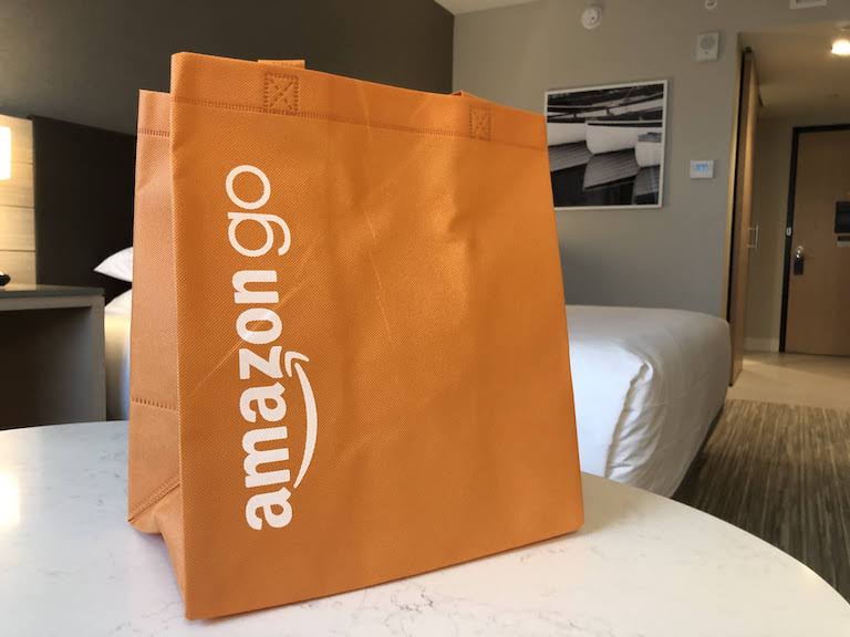 amazon go バッグ