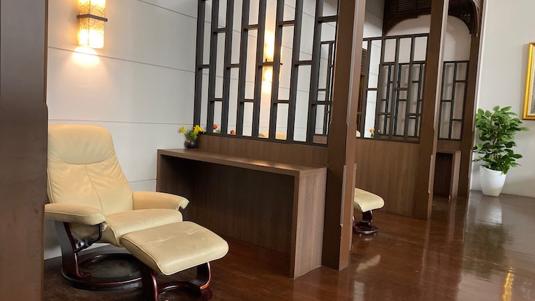 ミラクルラウンジソファ席