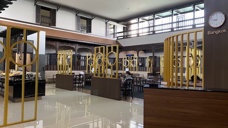 ミラクルラウンジ