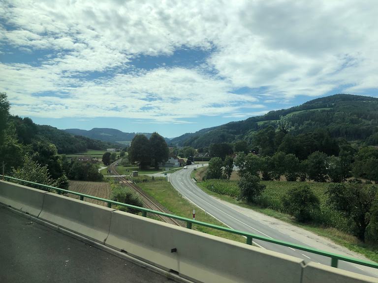 ウィーン - グラーツ間の風景