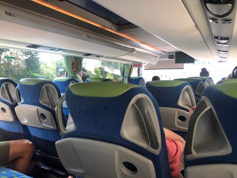 フリックスバス車内