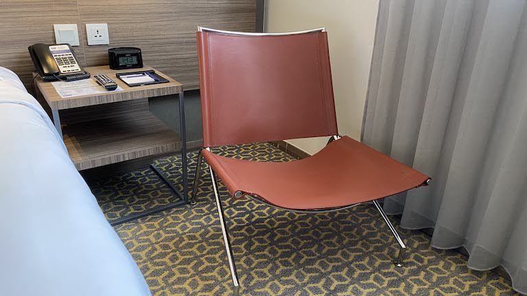 HIEX Sathon チェア