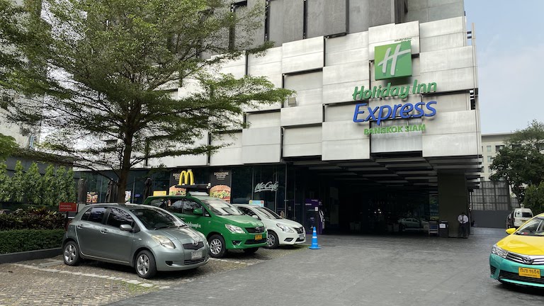 HIEX Siam エントランス