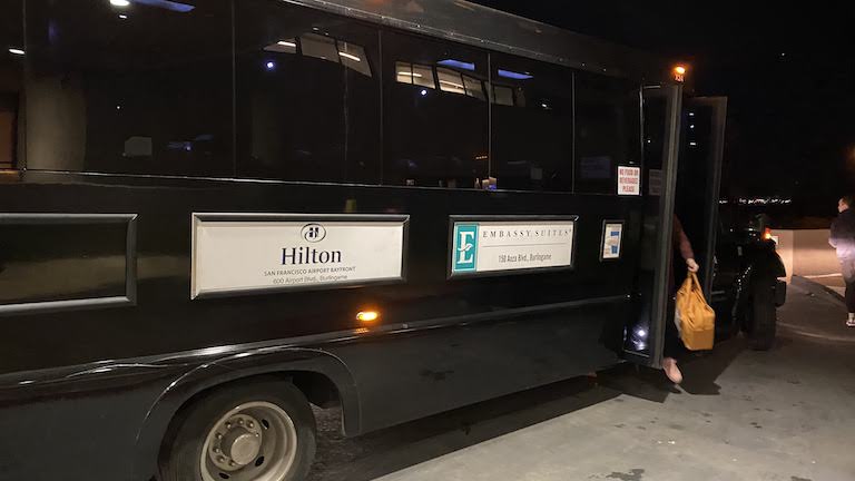 ヒルトンSFOホテルシャトルバス