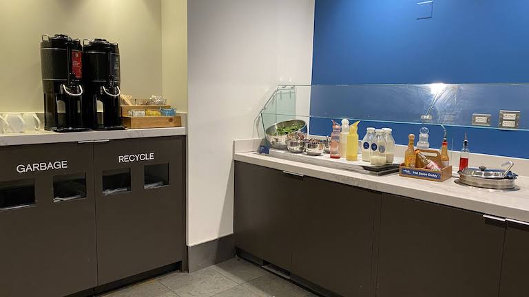 Alaska Lounge コーヒー/サラダ/スープ