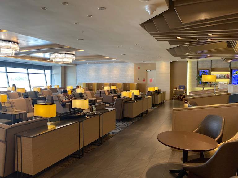 シンガポール ラウンジ