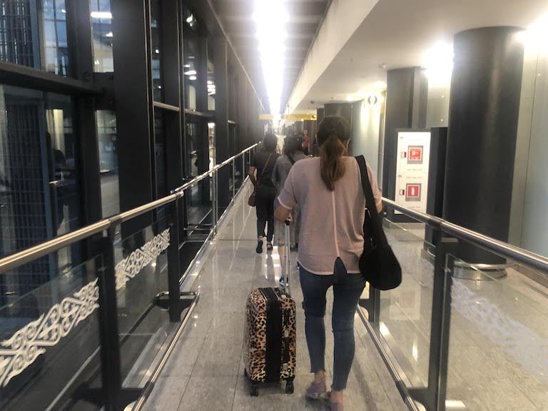 ヌルスルタン・ナザルバエフ国際空港(TSE)