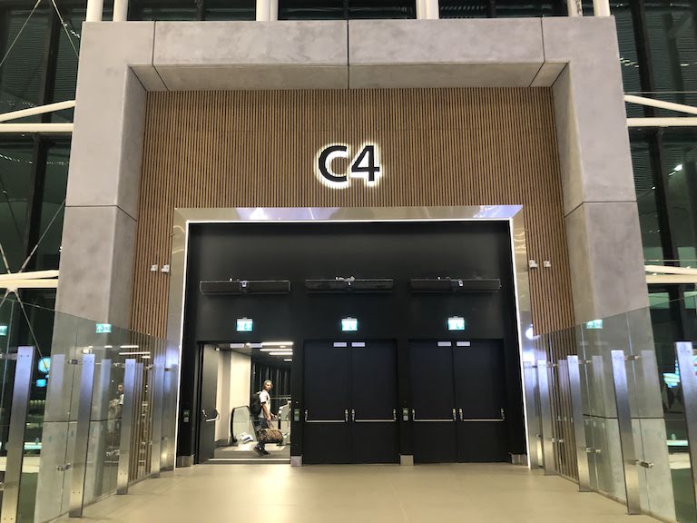 イスタンブール空港（IST）