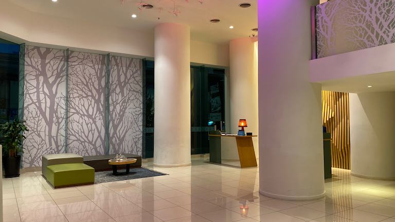 ヒルトンガーデンインKLサウス ロビー