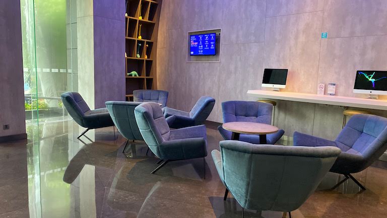 ホリデイインエクスプレスジャカルタワヒドハシム ロビー