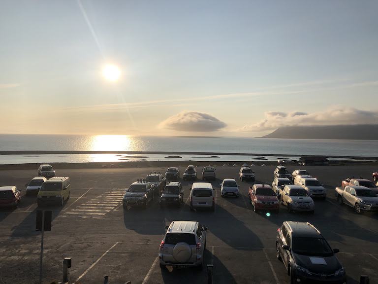 ロングイェールビーン空港