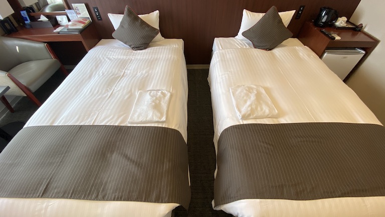 ホテルアザット那覇 ベッド