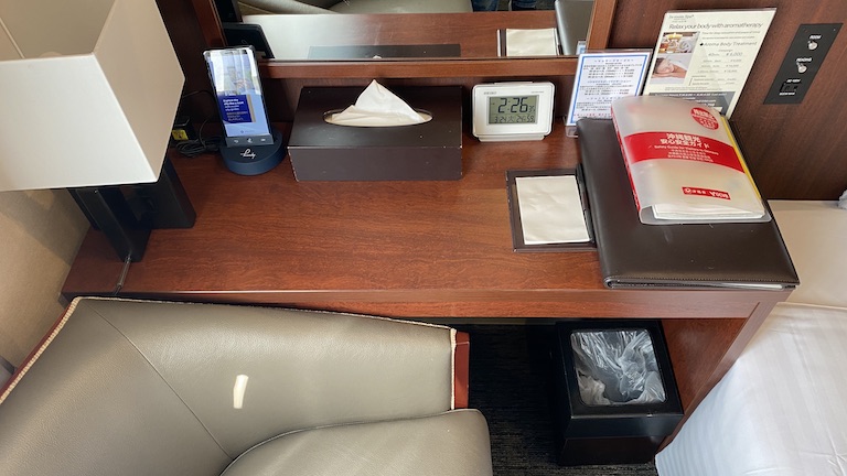 ホテルアザット那覇 デスク