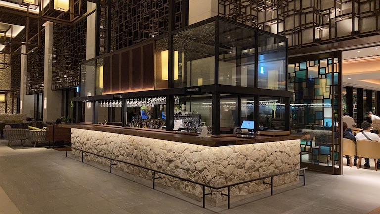 ハイアットリージェンシー瀬良垣アイランド バー