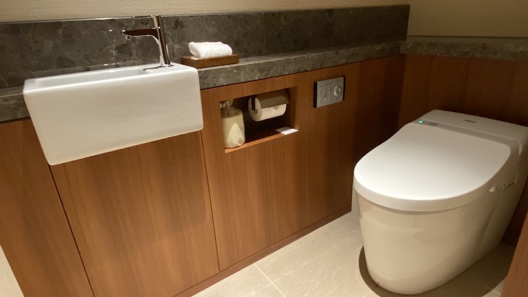 ハイアットリージェンシー瀬良垣アイランド トイレルーム