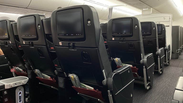 JAL国際線プレミアムエコノミー　座席