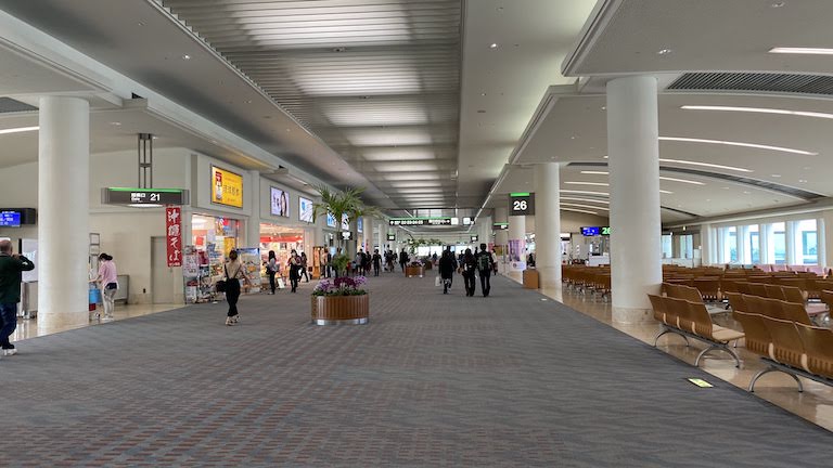 那覇空港 搭乗ゲート付近