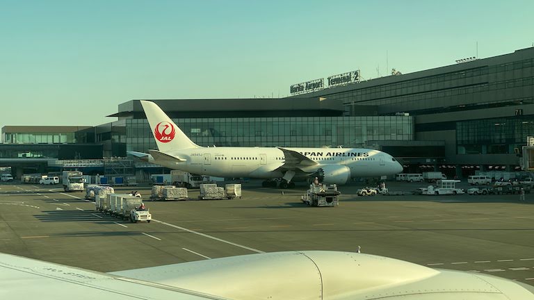 JAL国際線プレミアムエコノミー 成田国際空港